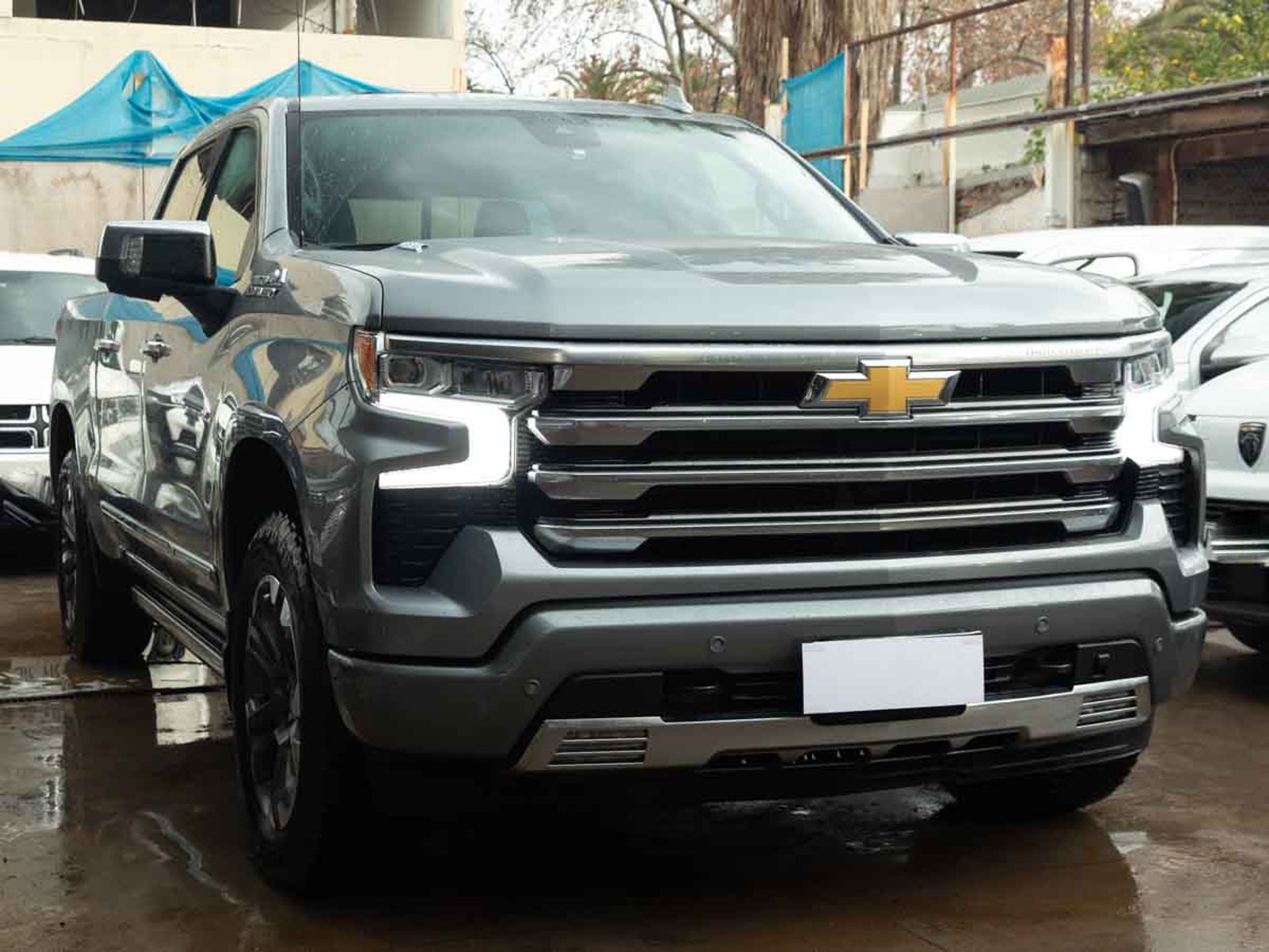 Chevrolet SILVERADO HC 3.0 4X4 DIESEL AUT 2025 - Foto 2 de 8