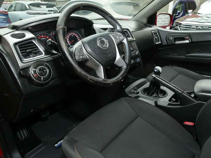 SsangYong NEW ACTYON SPORT 4X2 MT SEMI FULL 2017 - Imagen 6 de 8