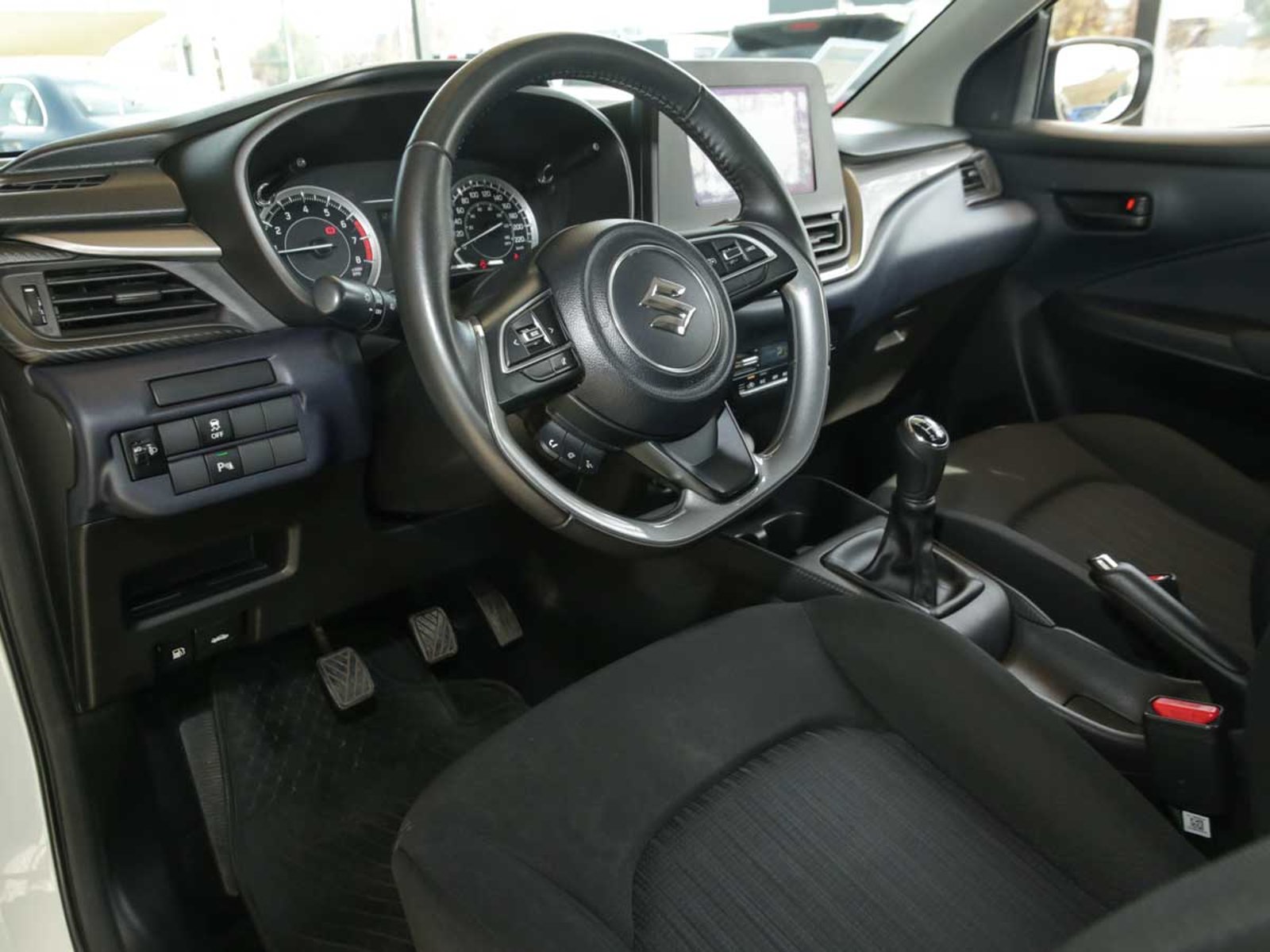 Suzuki BALENO 4X2 1.5 2025 - Imagen 6 de 8