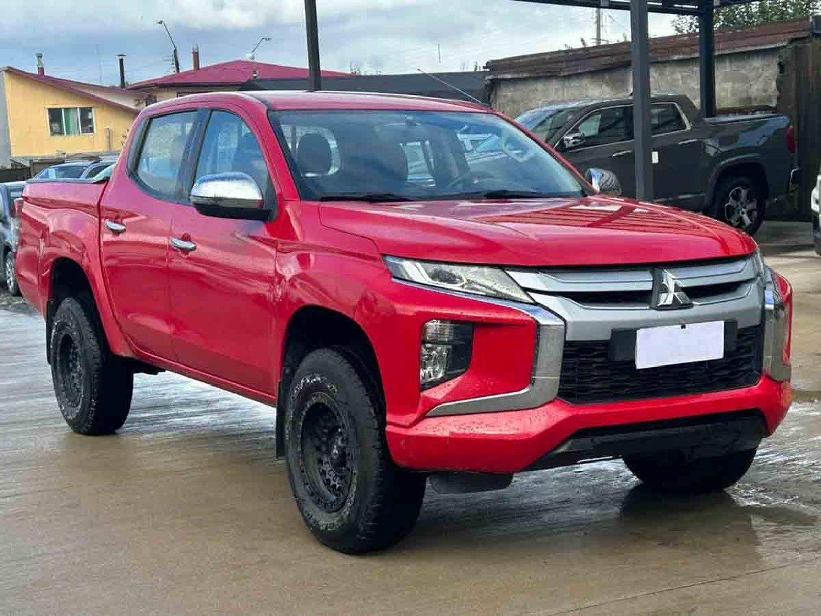 Mitsubishi L-200 KATANA CRT 4X4 2.4 2023 - Foto 3 de 16