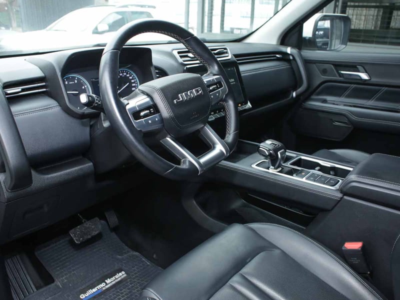 JMC GRAND AVENUE 4X2 AT 2025 - Imagen 6 de 8