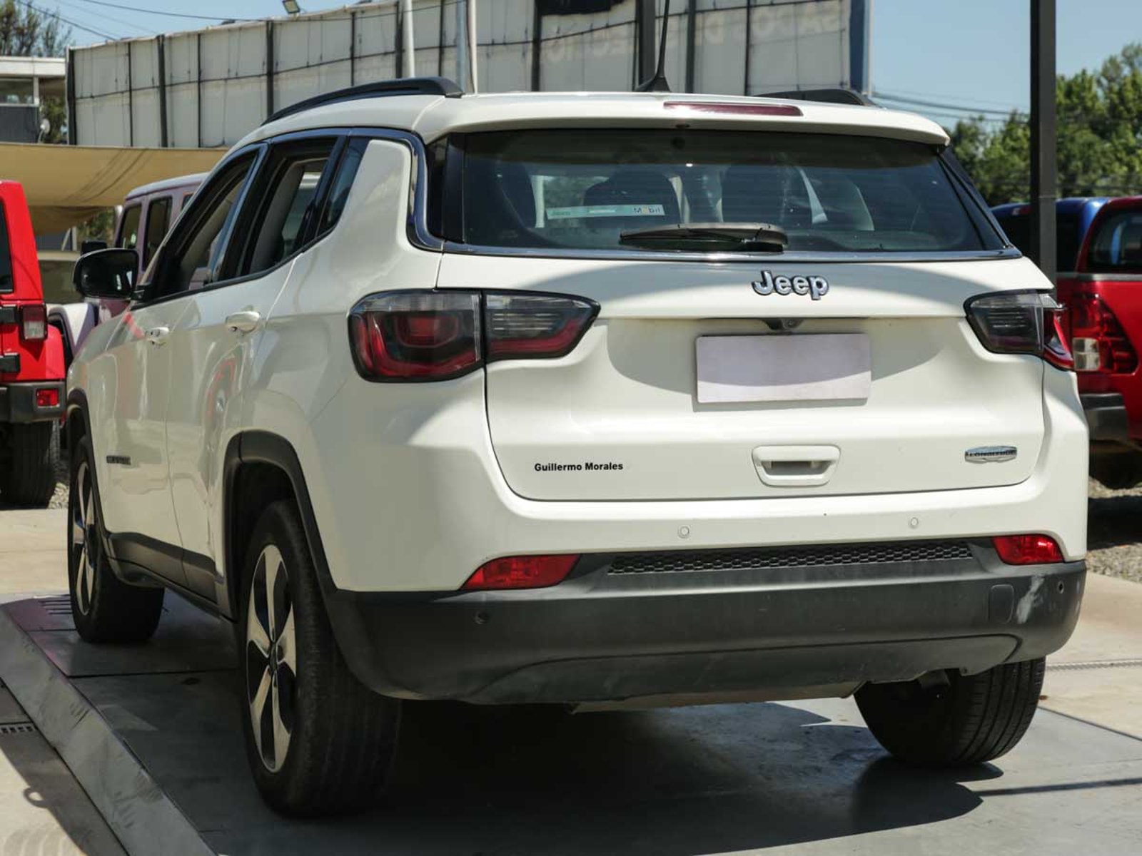 Jeep COMPASS LONGITUDE 2.4 AT 2018 - Foto 3 de 8