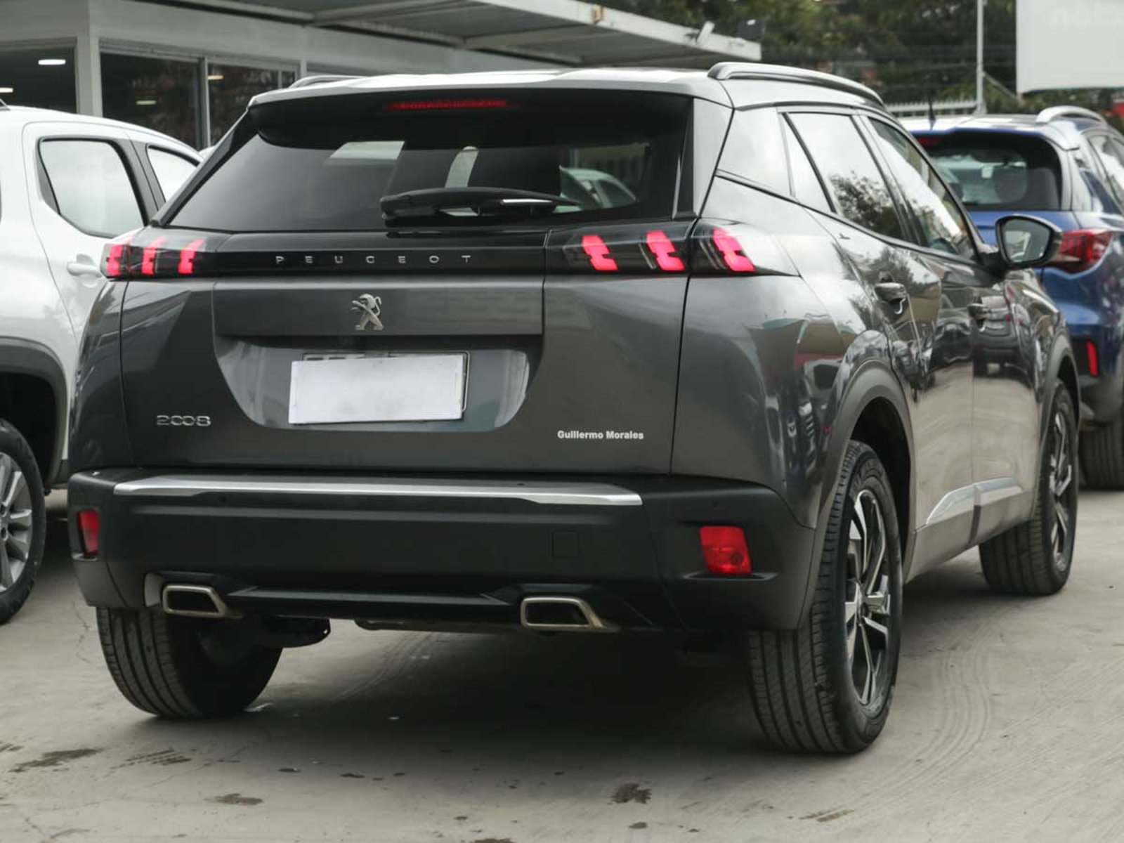Peugeot 2008 ACTIVE PACK PURETECH 130 2022 - Foto 4 de 8