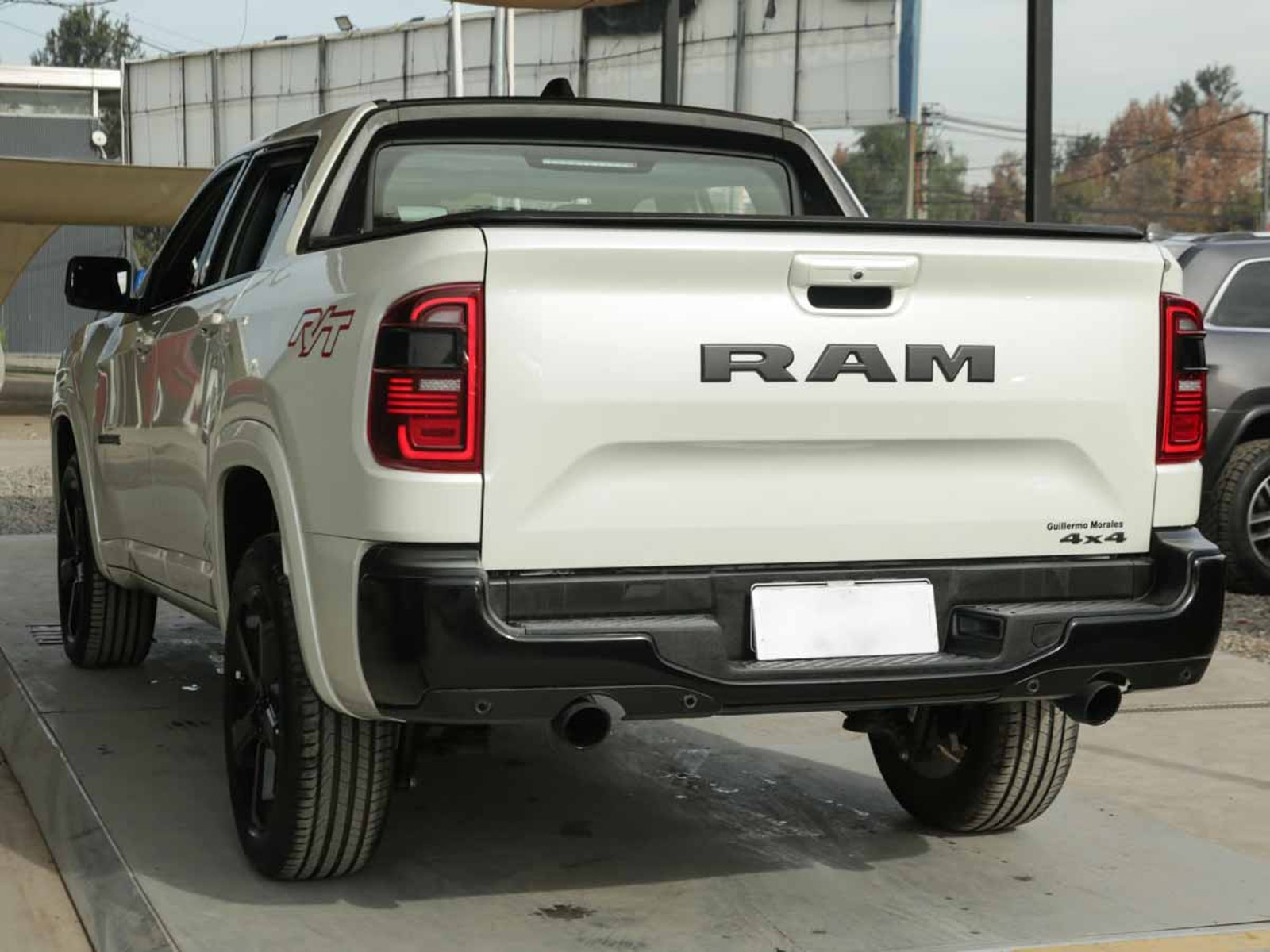 RAM RAMPAGE R/T 2.0 GASOLINA 272 HP 4X4 AT 2026 - Imagen 4 de 14