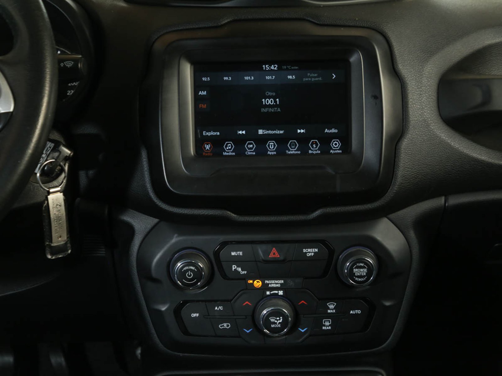 JEEP RENEGADE 1.8 2022 - Imagen 13 de 13