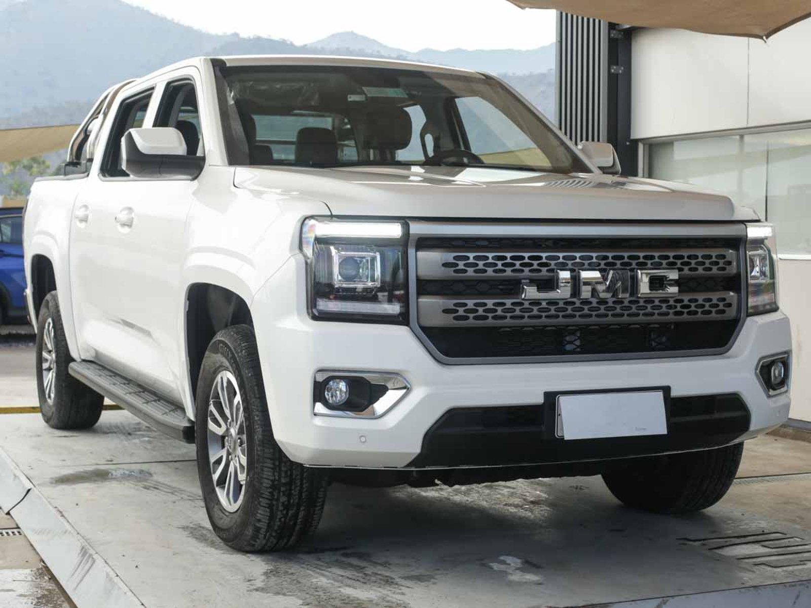 JMC GRAND AVENUE 4X4 MT 2026 - Foto 2 de 8