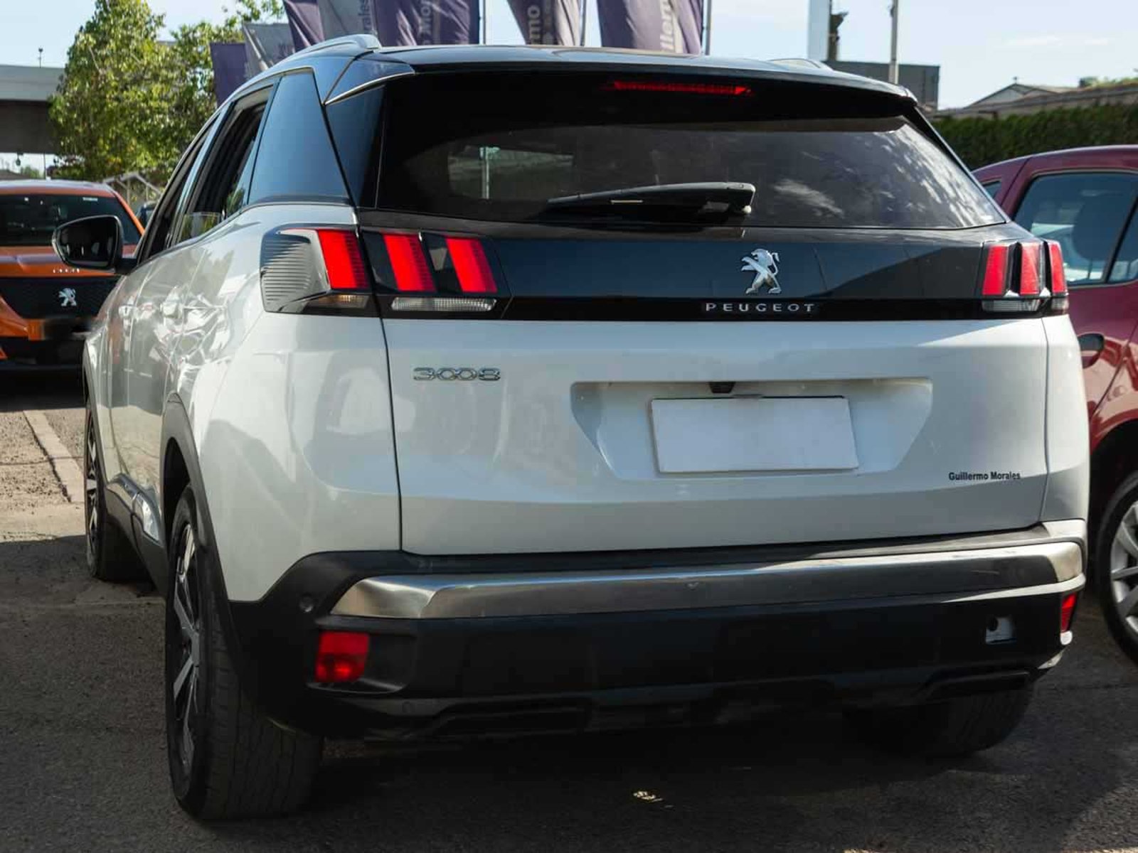 Peugeot 3008 ALLURE PACK BLUEHDI 130 EAT8 2023 - Foto 3 de 8