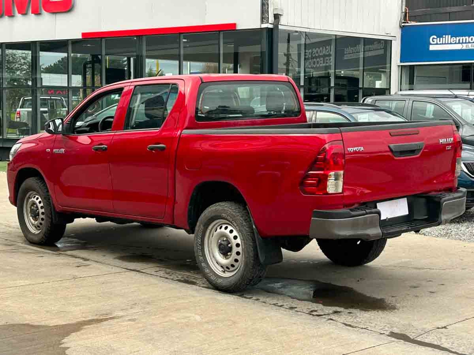 Toyota HILUX DCAB MT 4X4 2.4 2024 - Imagen 3 de 8