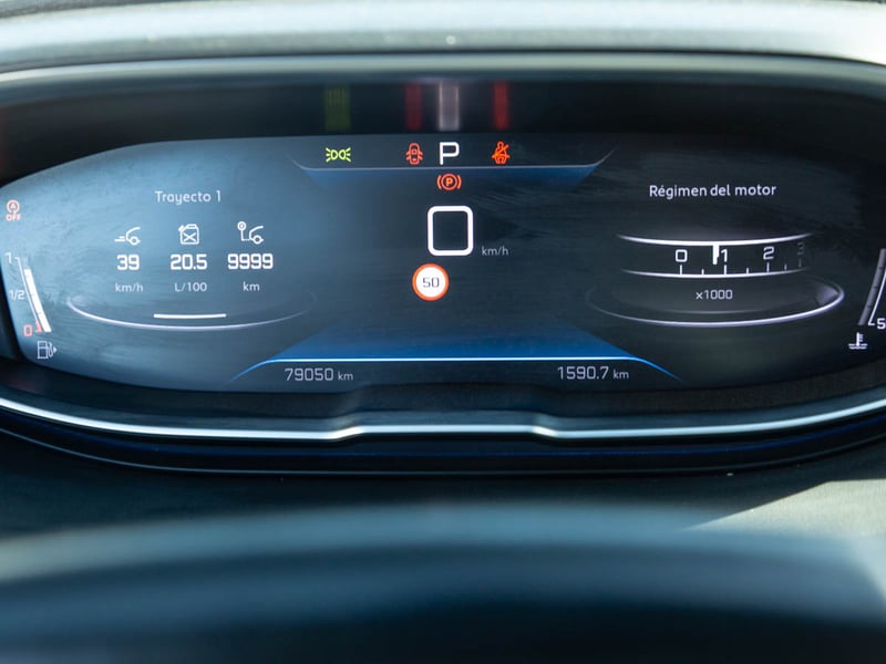 Peugeot 3008 ALLURE PACK BLUEHDI 130 EAT8 2023 - Imagen 5 de 8