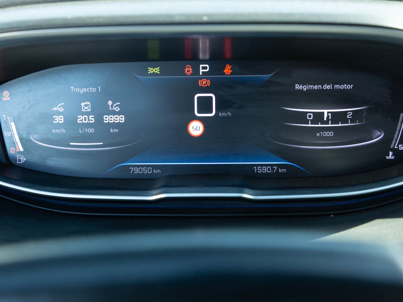 Peugeot 3008 ALLURE PACK BLUEHDI 130 EAT8 2023 - Imagen 5 de 8