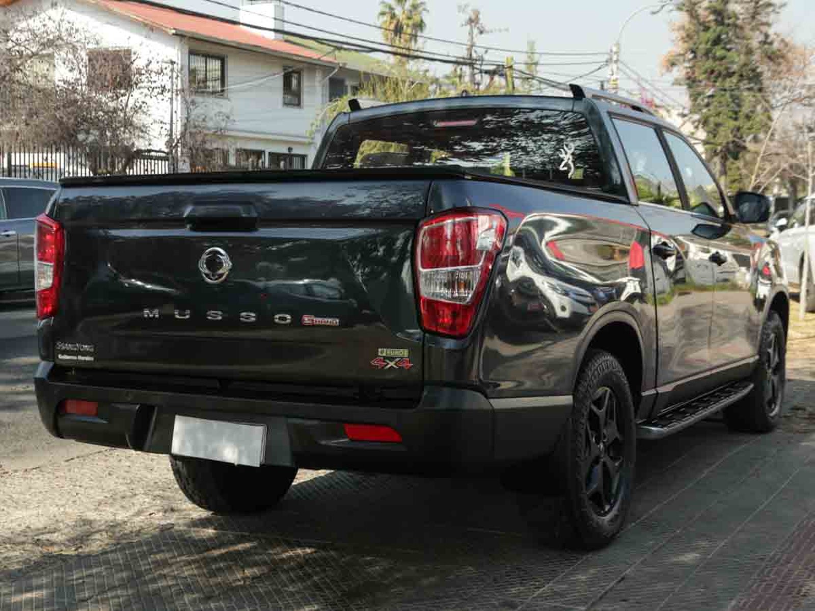 SSANGYONG NEW GRAND MUSSO LIMITED PLUS 2.2TD 6AT 4WD 2023 - Foto 4 de 8