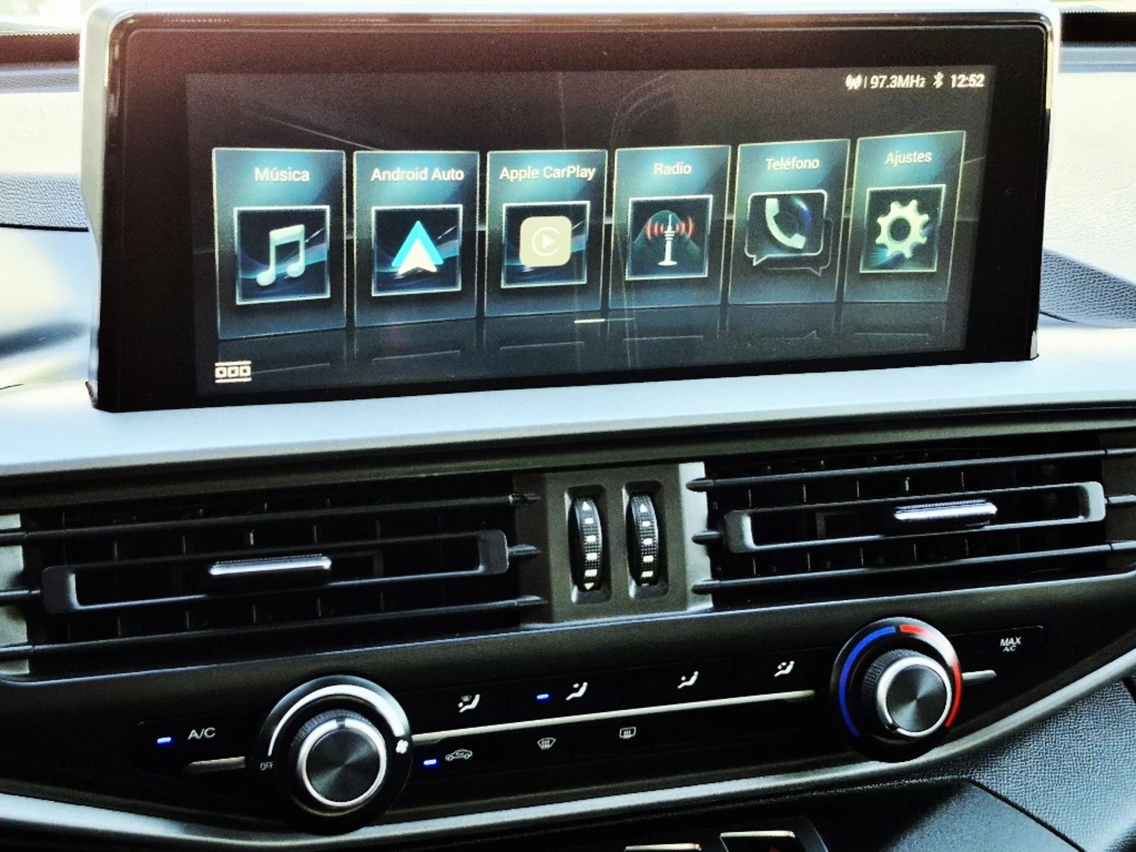 Peugeot LANDTREK 2.2 ACTION4 BLUEHDI DIESEL 4X4 180HP AT 4P 2024 - Imagen 16 de 20