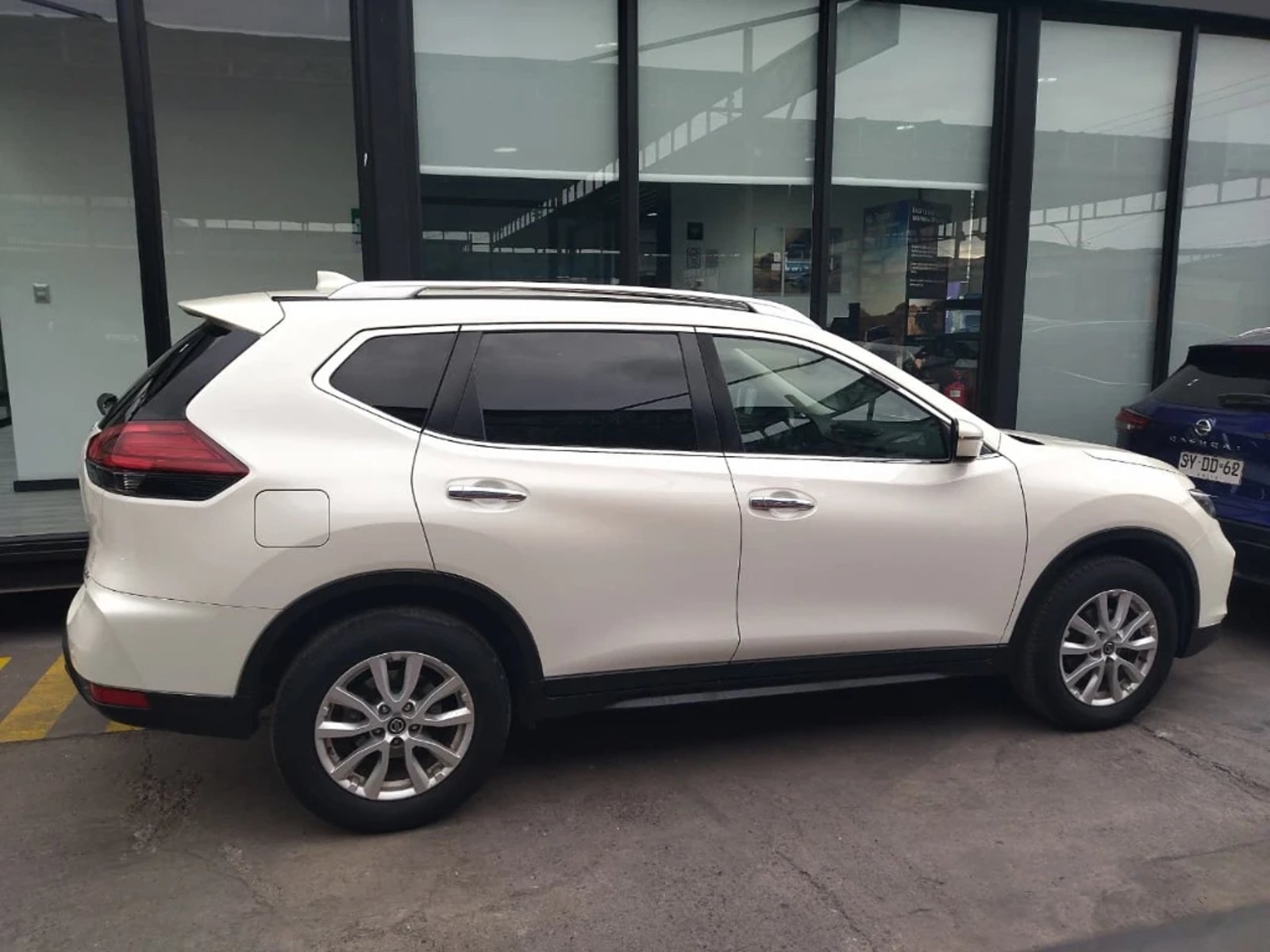 Nissan X-TRAIL 2.5 SENSE MC 4X4 2ROW CVT AT 5P 2023 - Foto 4 de 20