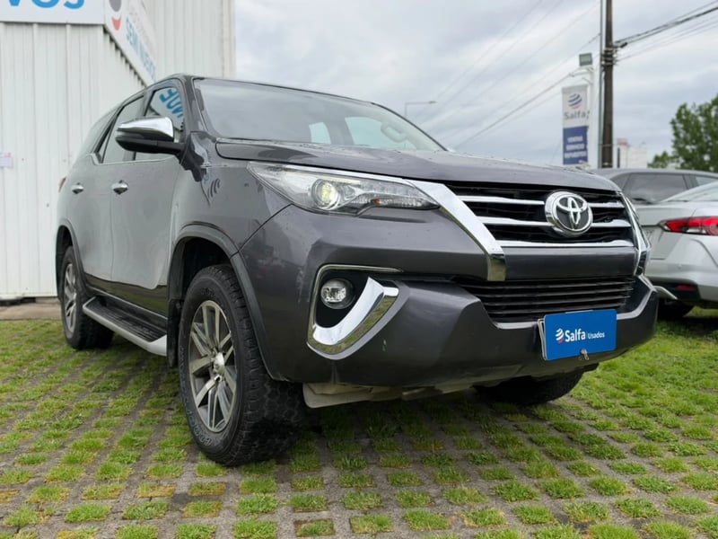 Toyota Fortuner 2019 - Imagen 3 de 20