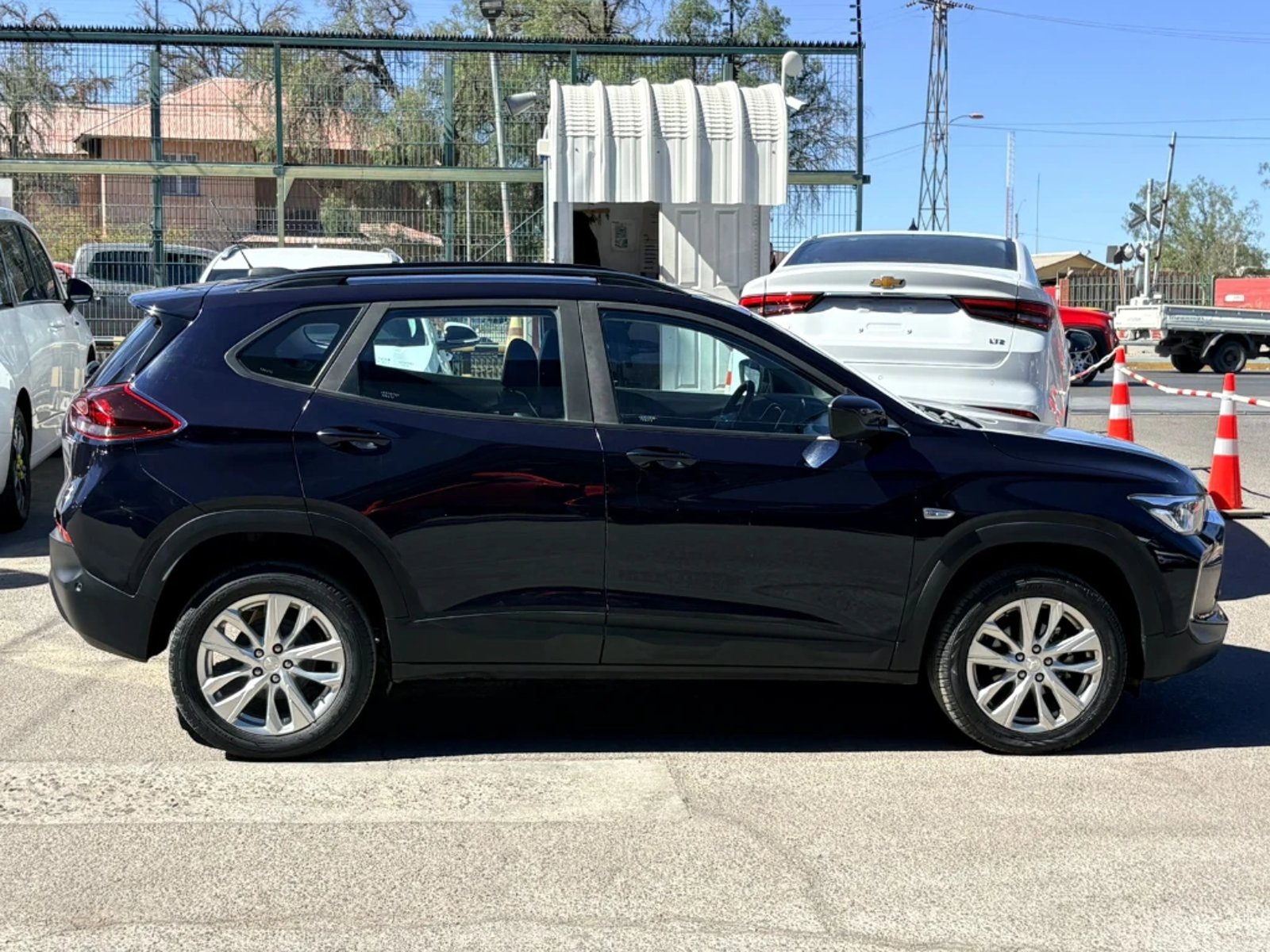 CHEVROLET TRACKER 1.2T LTZ R 4X2 AT 5P 2025 - Imagen 15 de 20