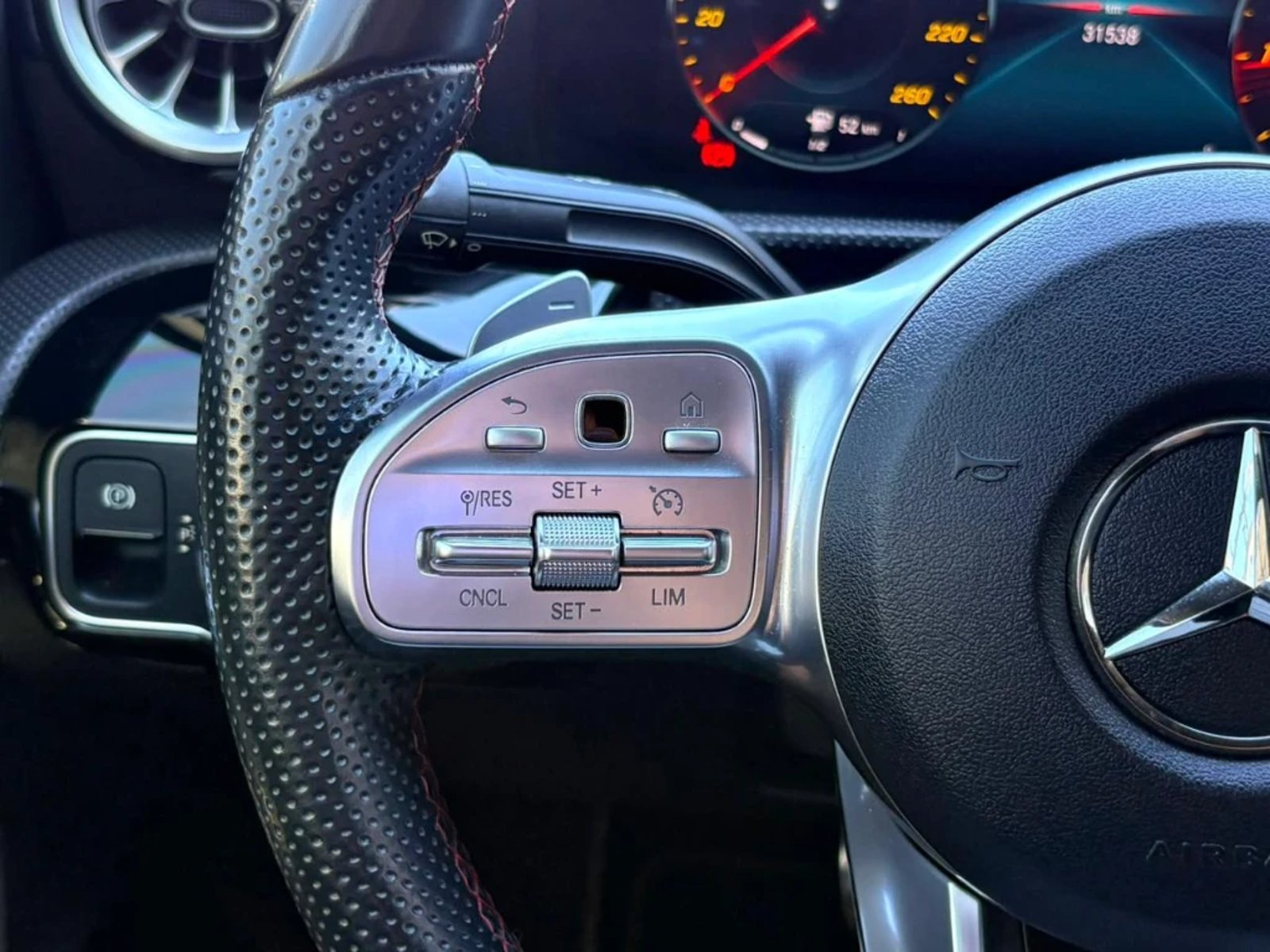 Mercedes-Benz A 200 2023 - Imagen 13 de 20