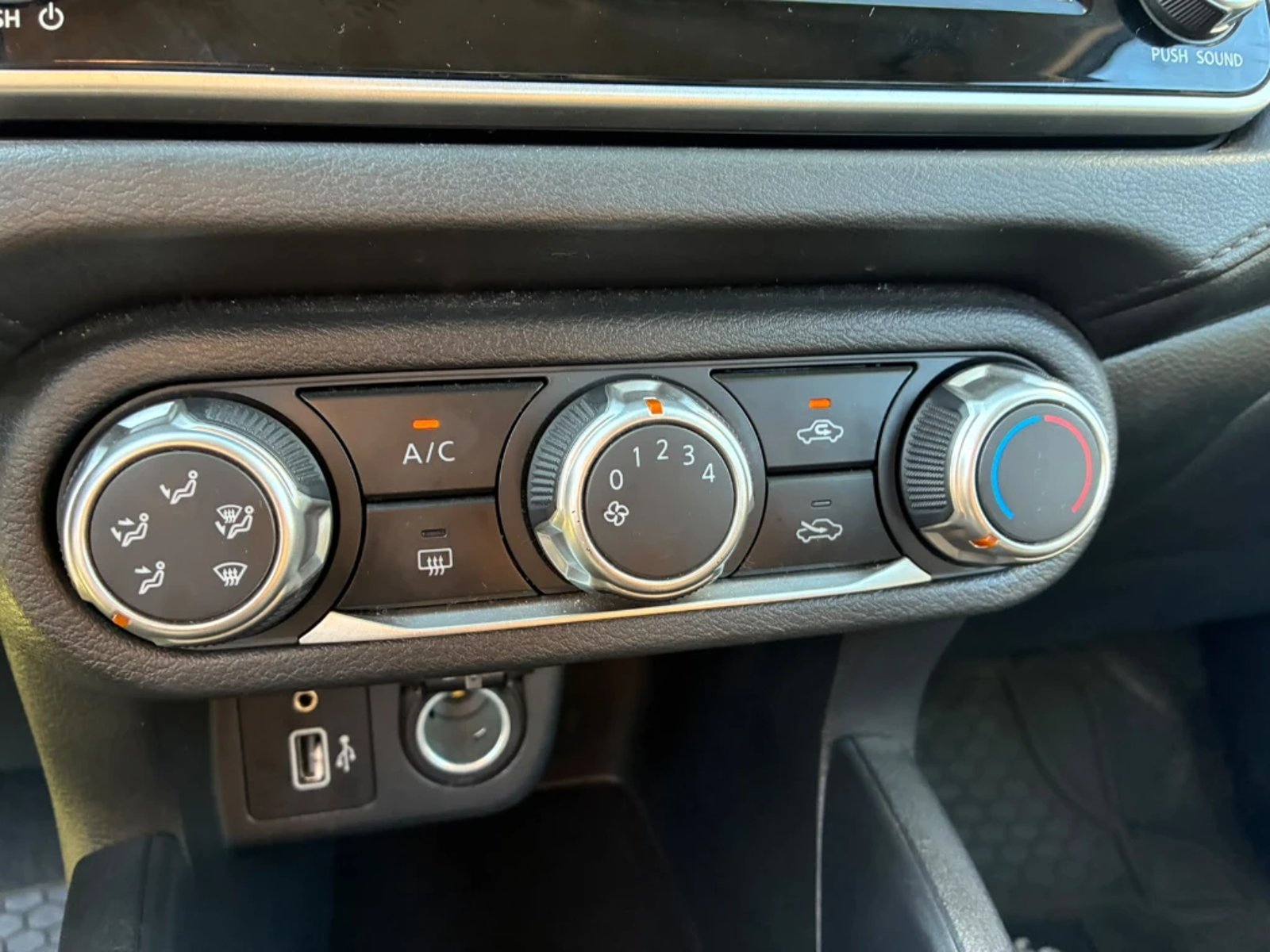 Nissan Versa 2025 - Imagen 18 de 20
