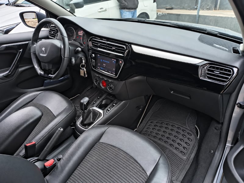 Peugeot 301 2022 - Imagen 17 de 20