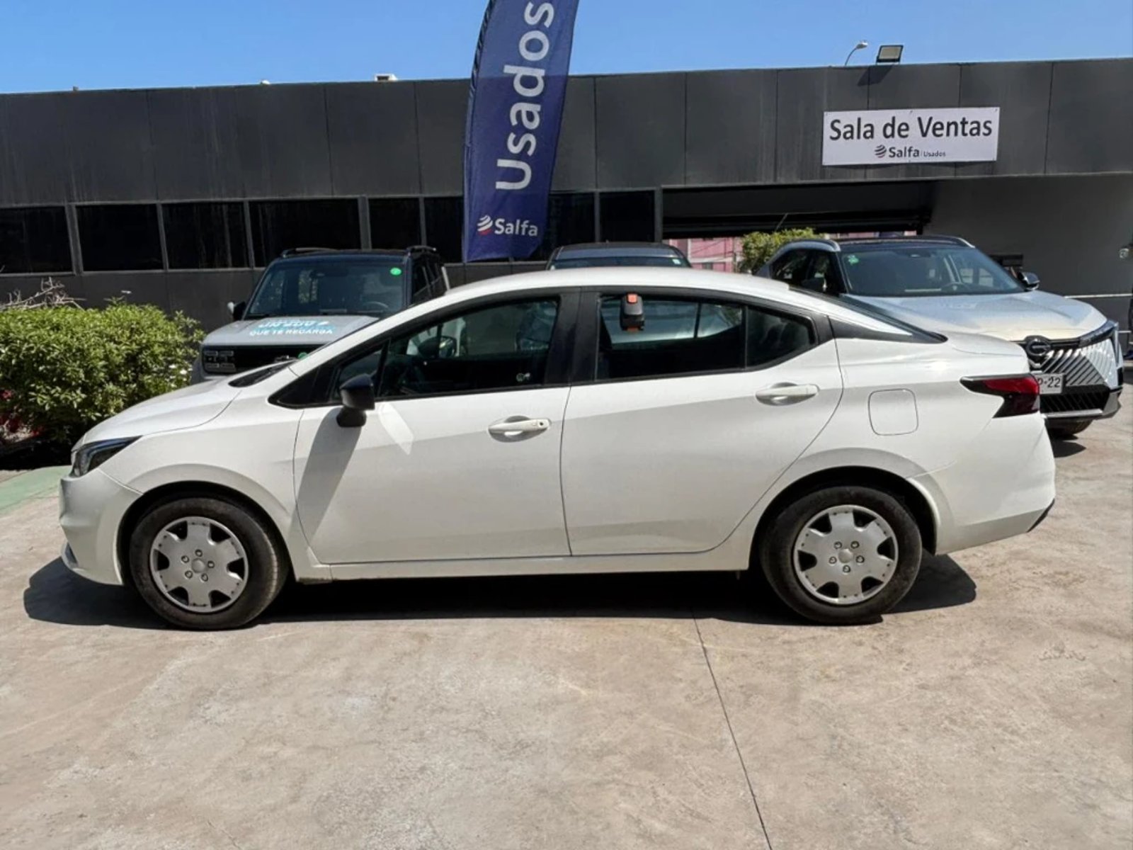 Nissan Versa 2023 - Imagen 8 de 15