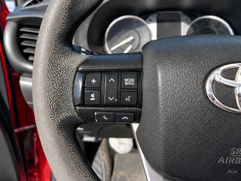 Toyota Hilux 2023 - Imagen 17 de 20