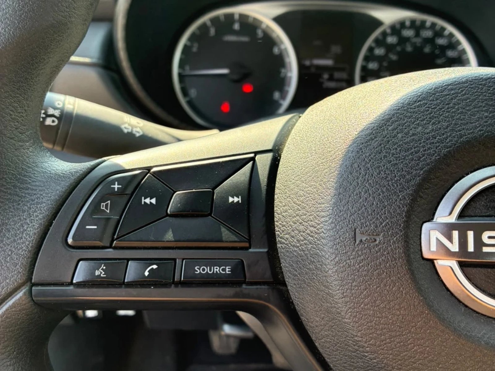 Nissan Versa 2025 - Imagen 12 de 20