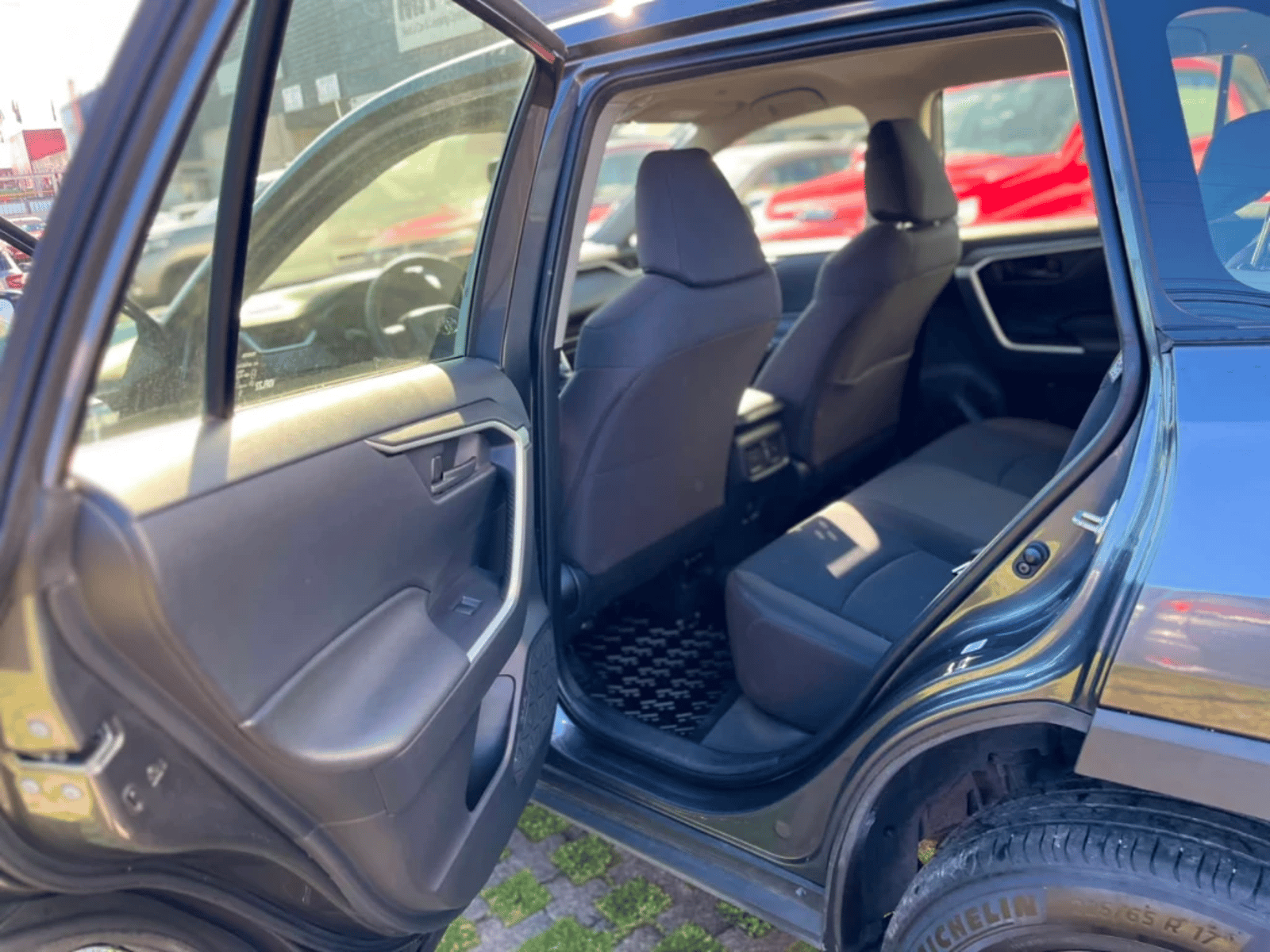 Toyota Rav4 2025 - Imagen 19 de 20