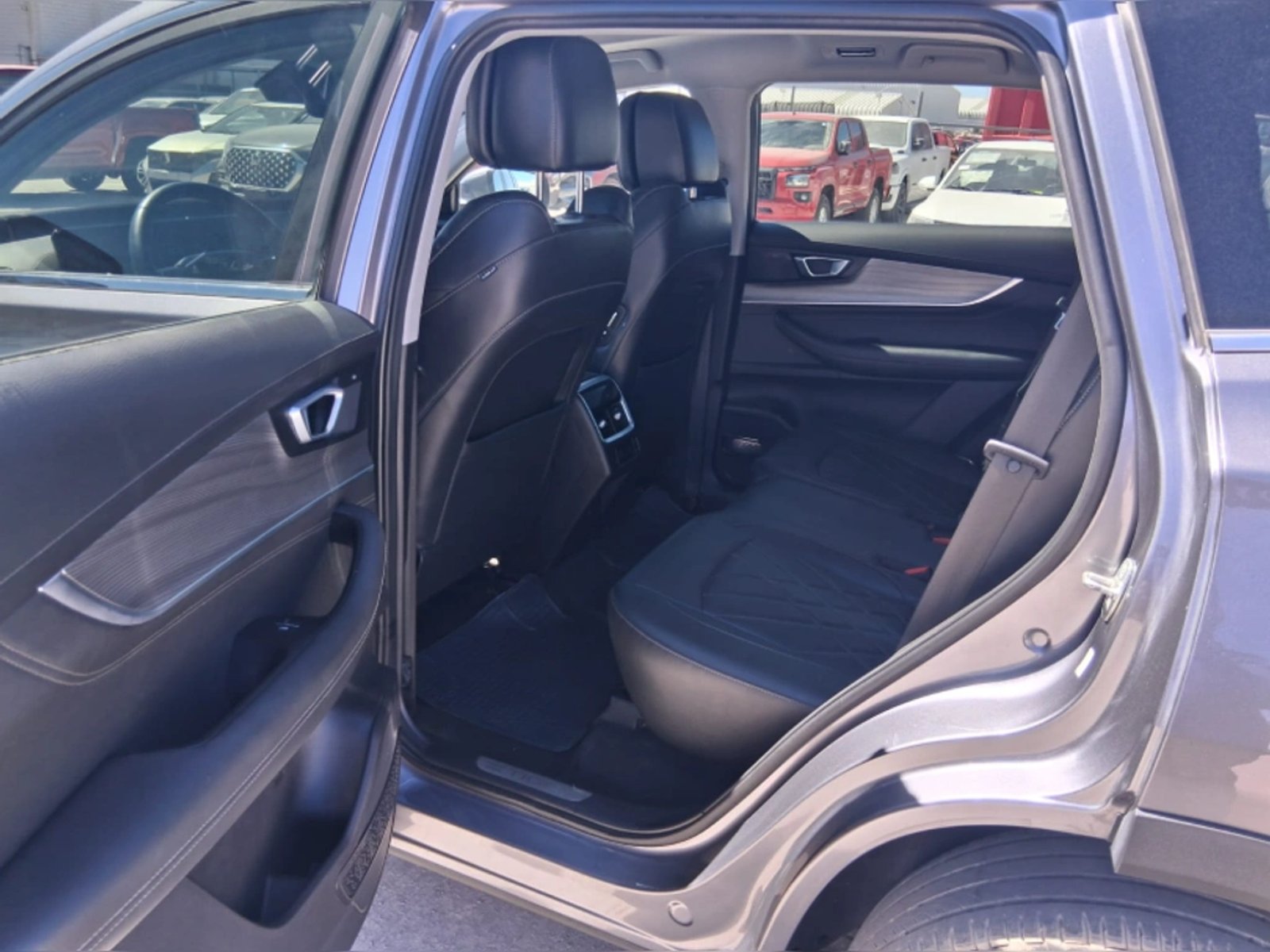 Chery TIGGO 8 PRO 2.0 MAX AT 4X4 2024 - Imagen 9 de 13