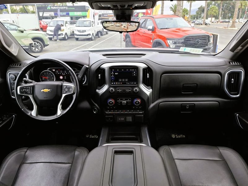 Chevrolet Silverado 2022 - Imagen 14 de 20