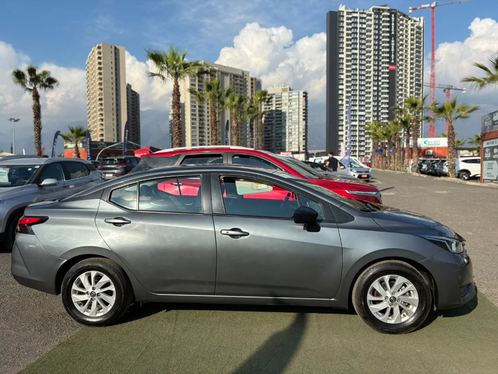 Nissan Versa 2025 - Imagen 4 de 20