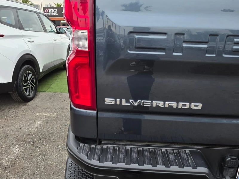 Chevrolet Silverado 2021 - Imagen 12 de 20
