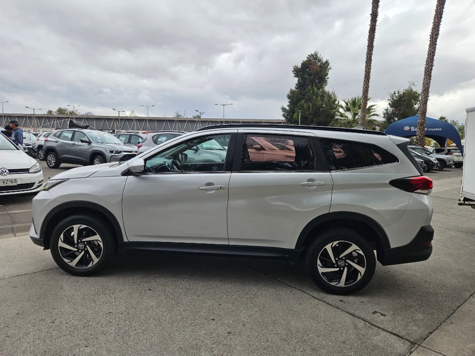 TOYOTA RUSH 1.5 XLI 4X2 MT 5P 2022 - Imagen 8 de 20