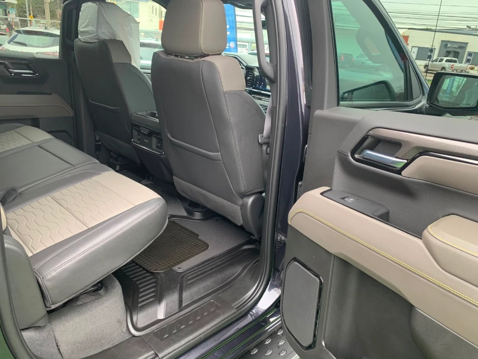 Chevrolet Silverado 2024 - Imagen 14 de 17