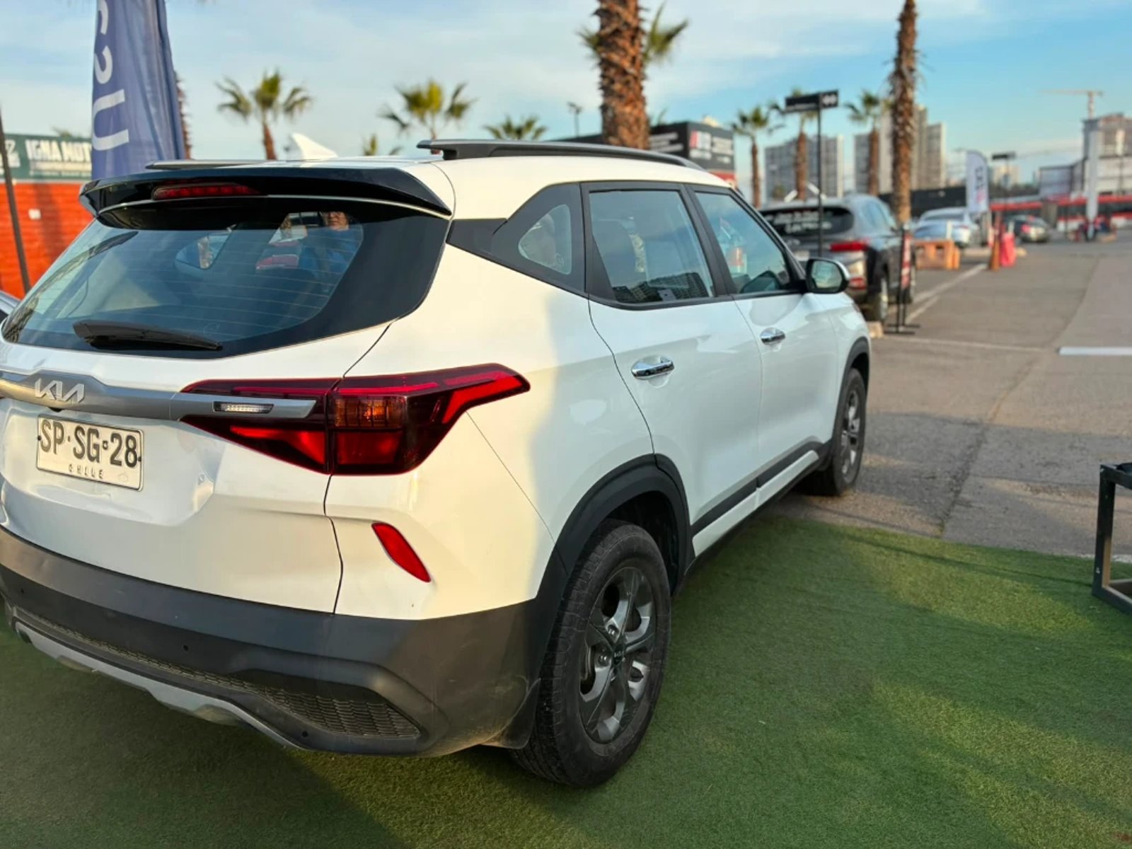 Kia Seltos 2023 - Foto 3 de 20