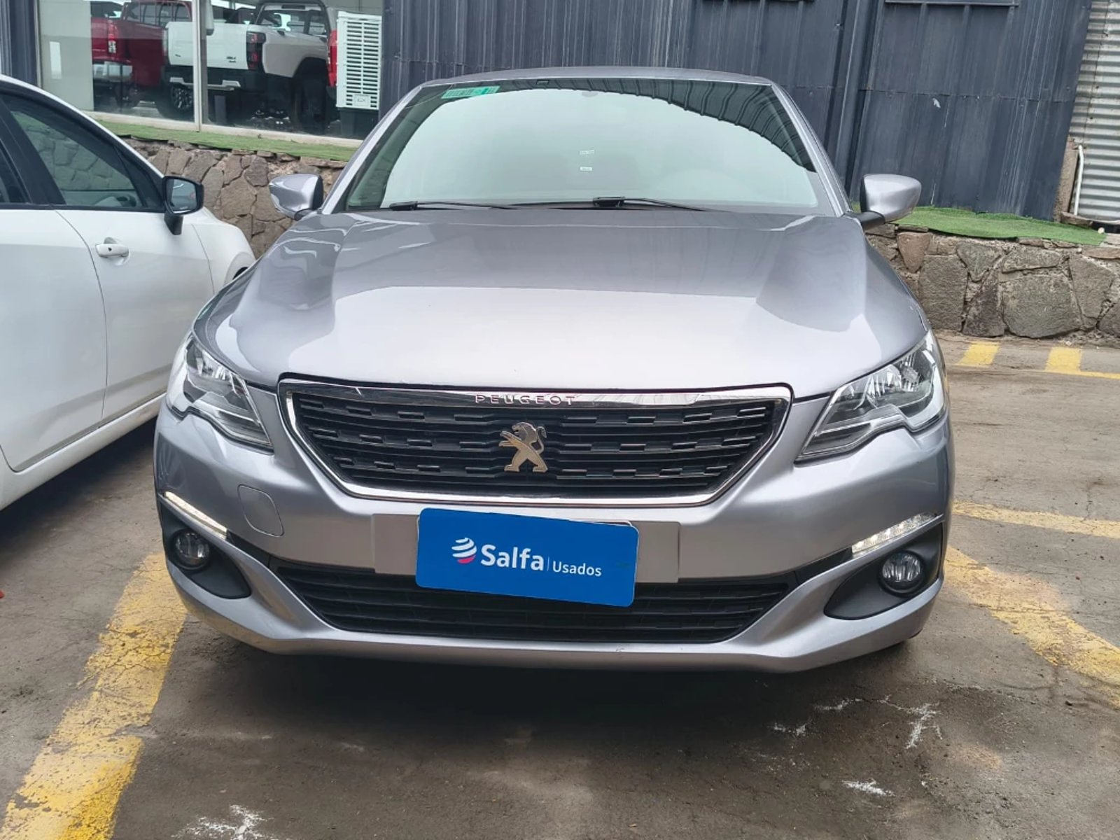 Peugeot 301 2022 - Foto 2 de 20
