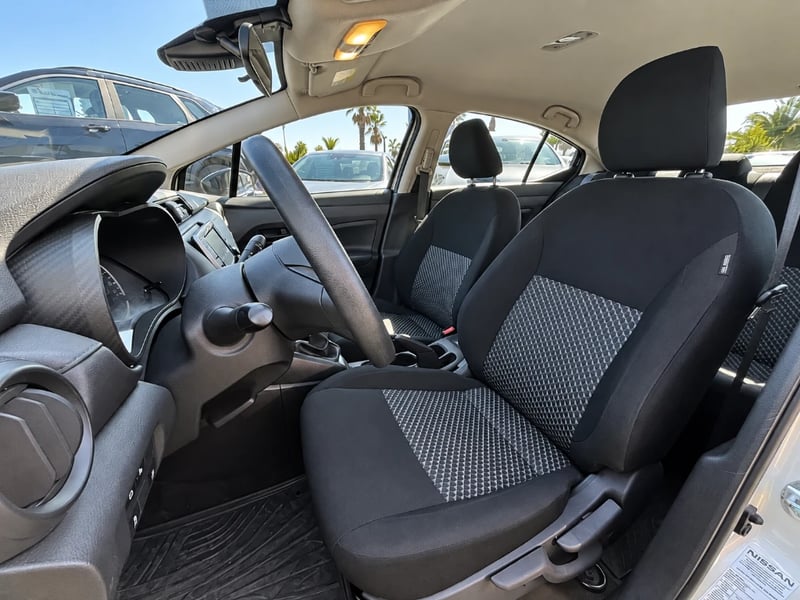 Nissan Versa 2025 - Imagen 13 de 20