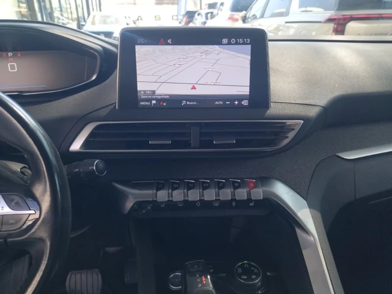 Peugeot 3008 2018 - Imagen 10 de 20