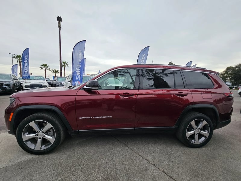 Jeep Grand cherokee 2023 - Imagen 8 de 20