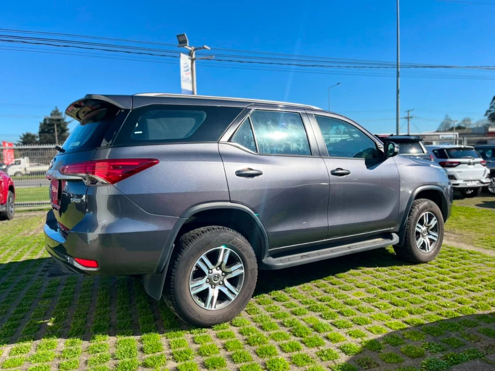 Toyota Fortuner 2024 - Foto 4 de 20