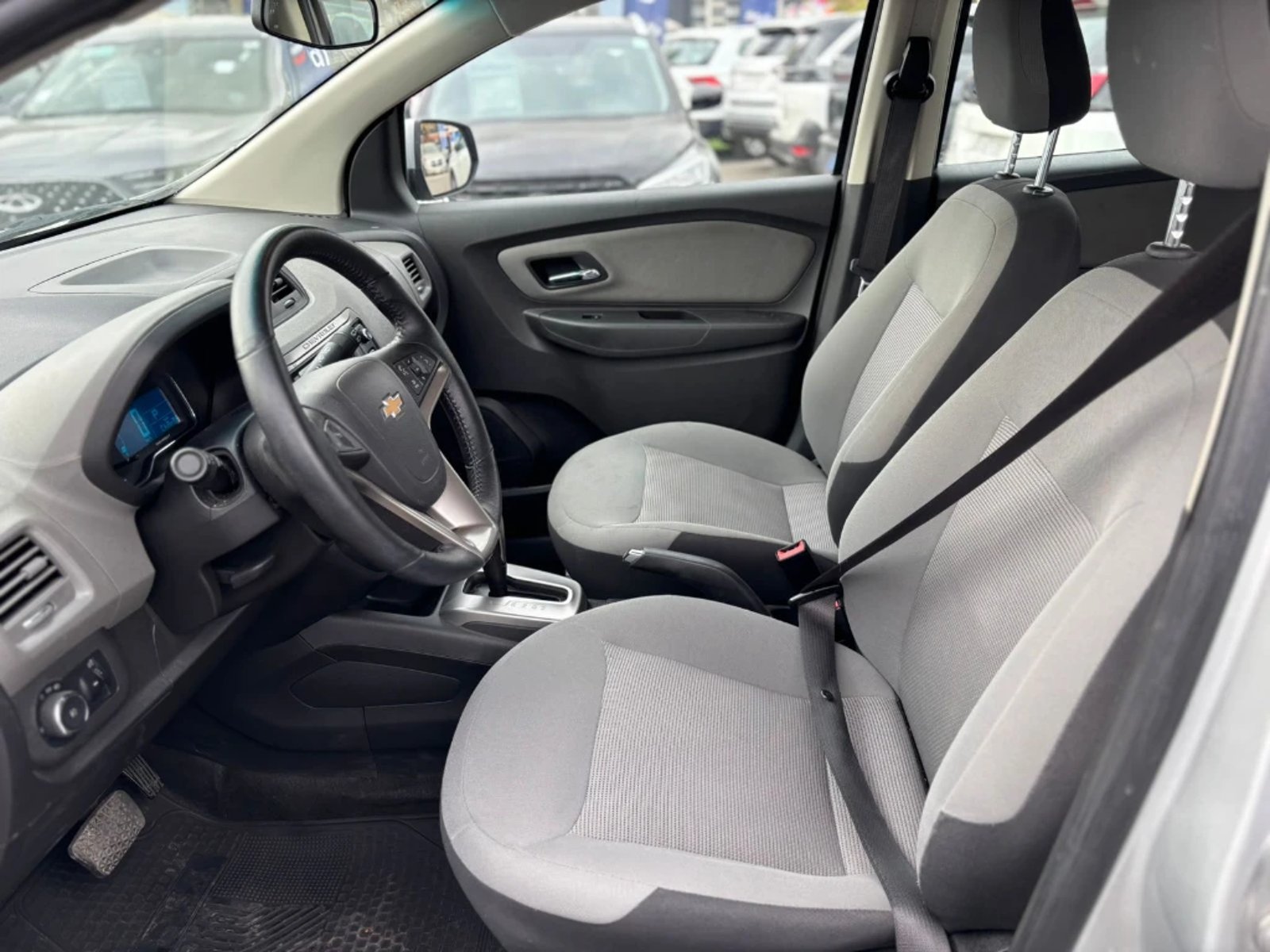 CHEVROLET SPIN 1.8 LTZ 4X2 AT 5P 2019 - Imagen 14 de 20