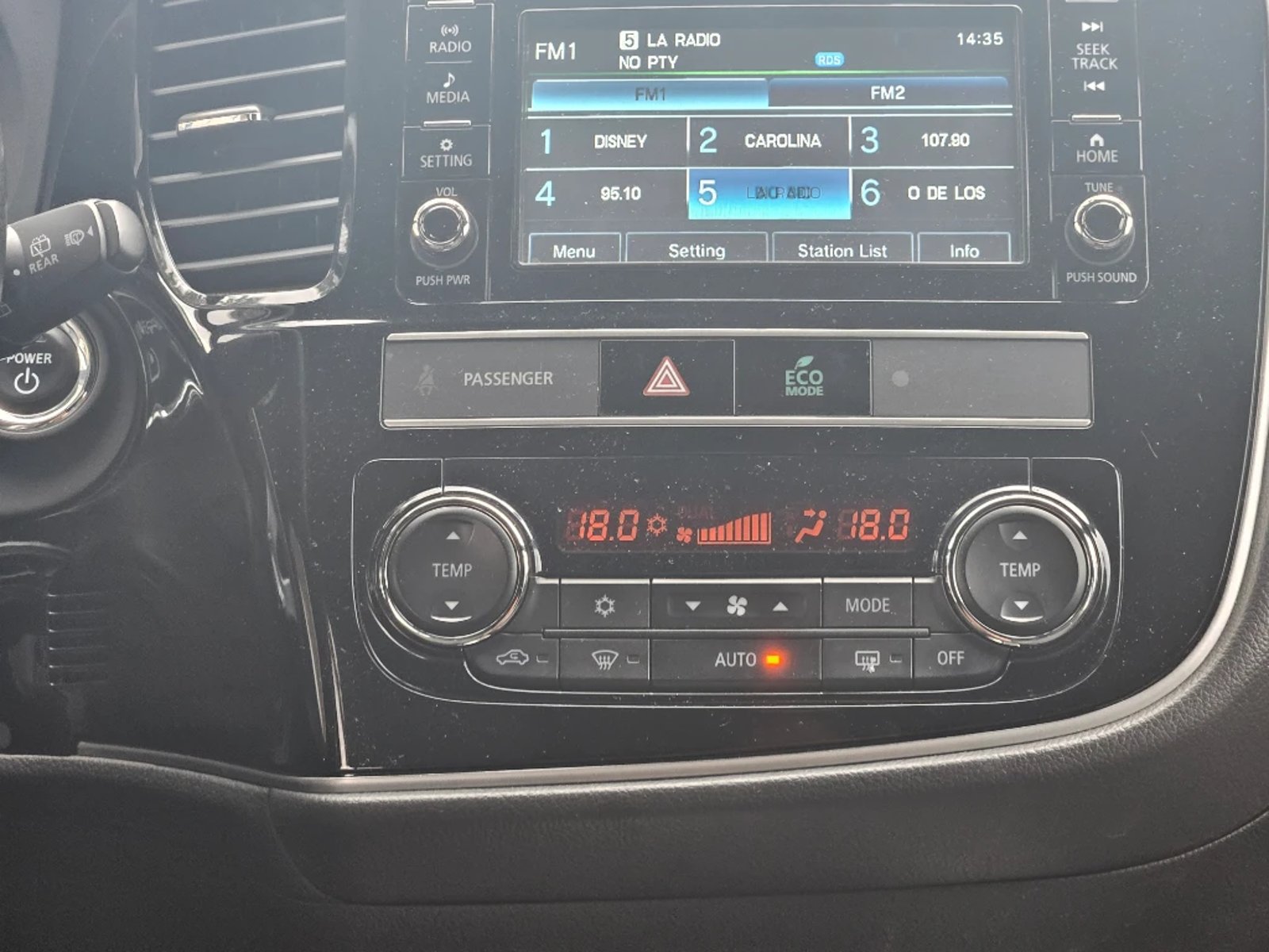 Mitsubishi OUTLANDER 2.0 PHEV HYBRID 4X4 AT 5P 2020 - Imagen 14 de 20
