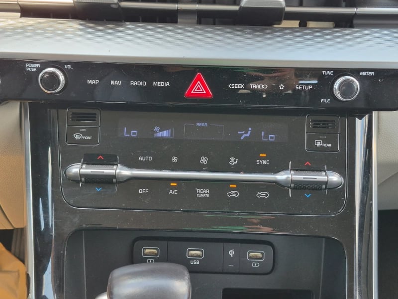 Kia Carnival 2024 - Imagen 17 de 20