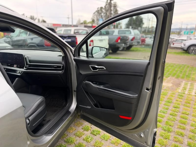 Kia Sportage 2023 - Imagen 18 de 20