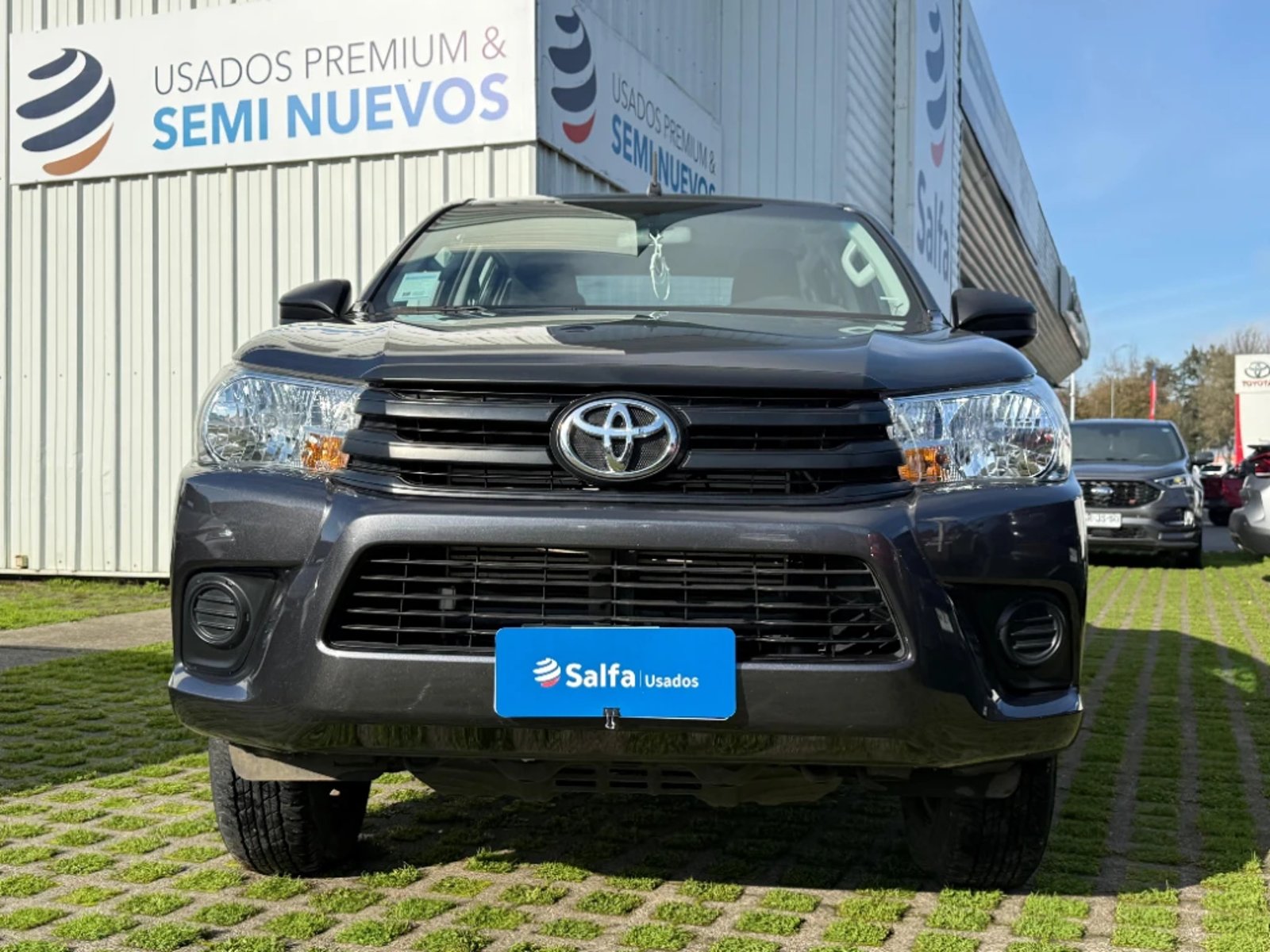 Toyota Hilux 2026 - Foto 2 de 20