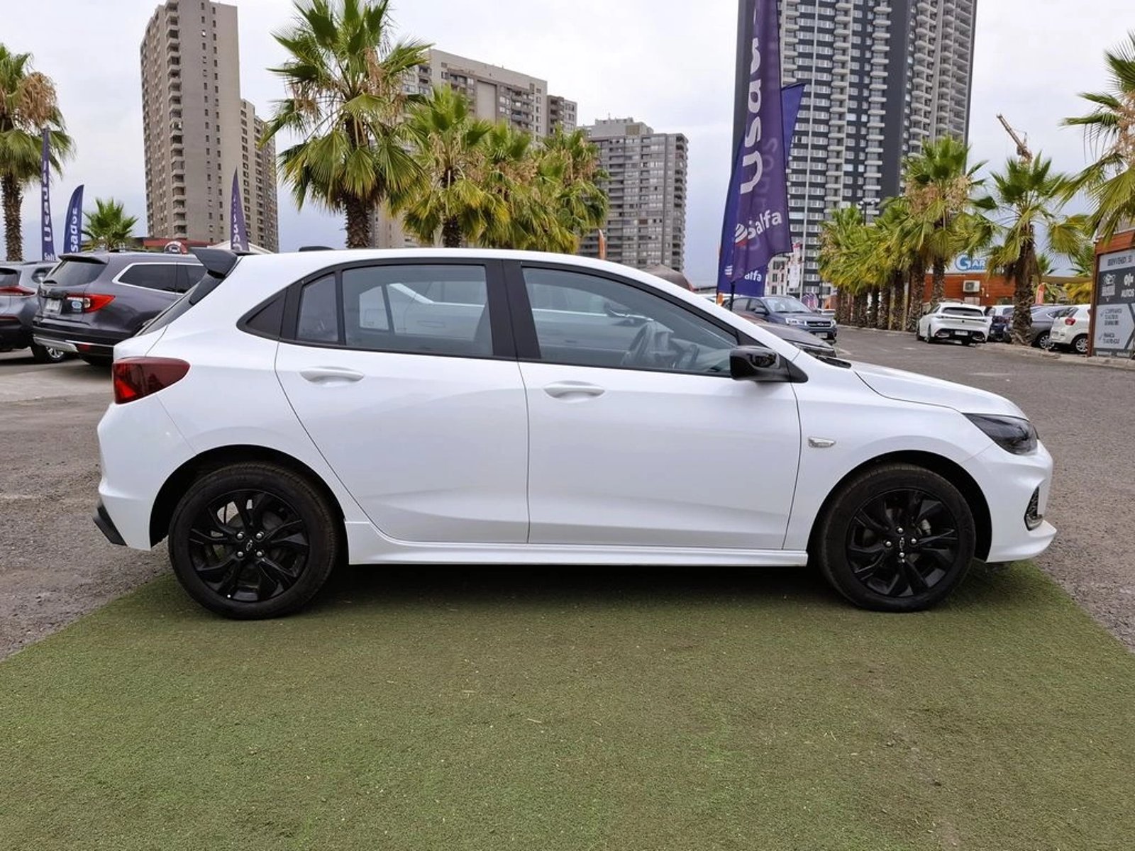 Chevrolet Onix 2024 - Imagen 4 de 20