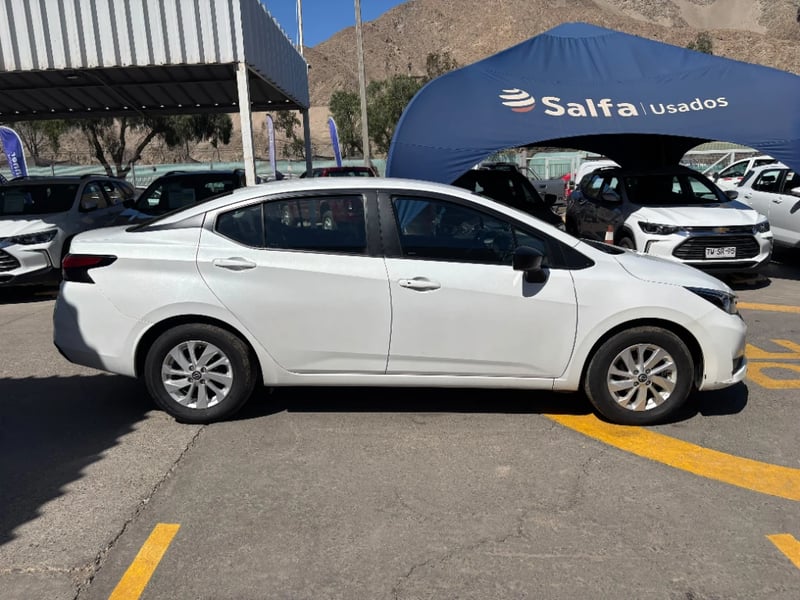 Nissan Versa 2025 - Imagen 4 de 20