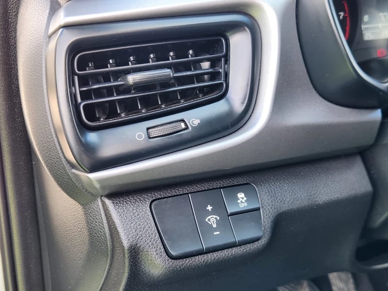 Kia Rio 4 2024 - Imagen 20 de 20