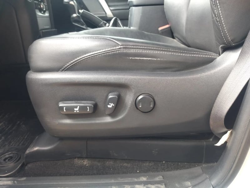Toyota Land cruiser prado 2024 - Imagen 14 de 20