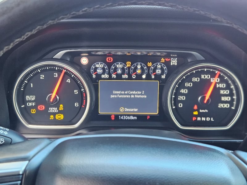 Chevrolet Silverado 2020 - Imagen 14 de 20