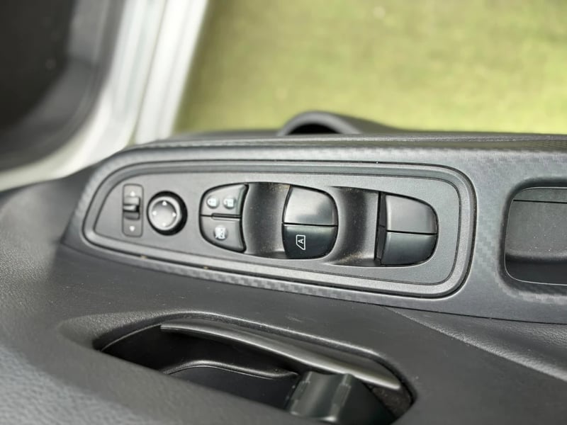Nissan Versa 2025 - Imagen 19 de 20