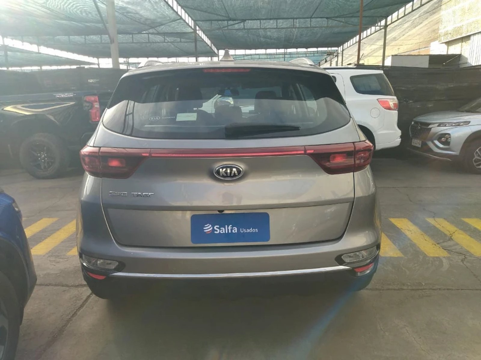 Kia SPORTAGE 2.0 LX 2WD 6MT 5P 2020 - Imagen 6 de 20